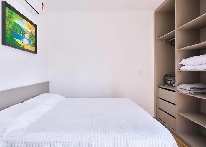 2 Quartos Com Churrasqueira Na Varanda, Piscina, Garagem Interna, Wifi 500Mbps, Ar Condicionado E Telas De Protecao